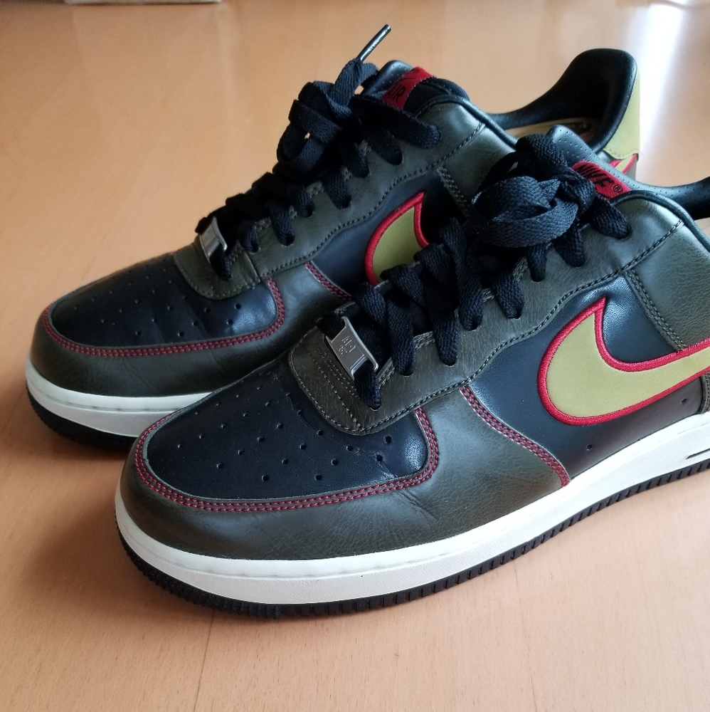 NIKE AIR FORCE ONE